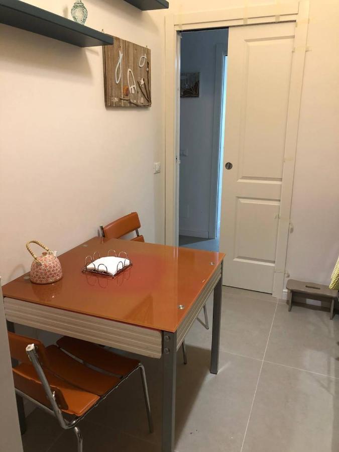 Josh'S House Mondelloヴィラ エクステリア 写真