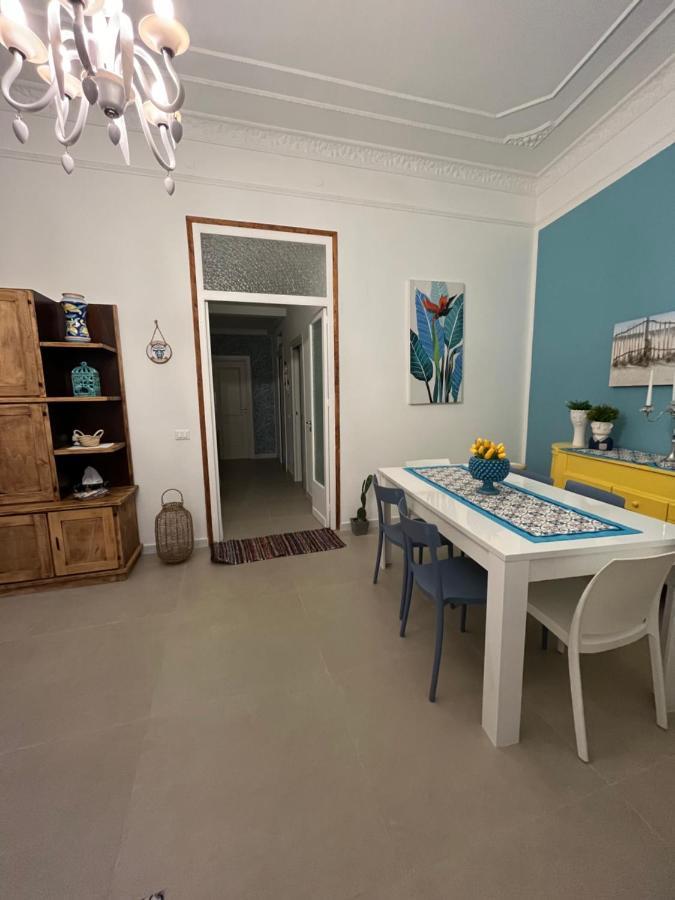 Josh'S House Mondelloヴィラ エクステリア 写真